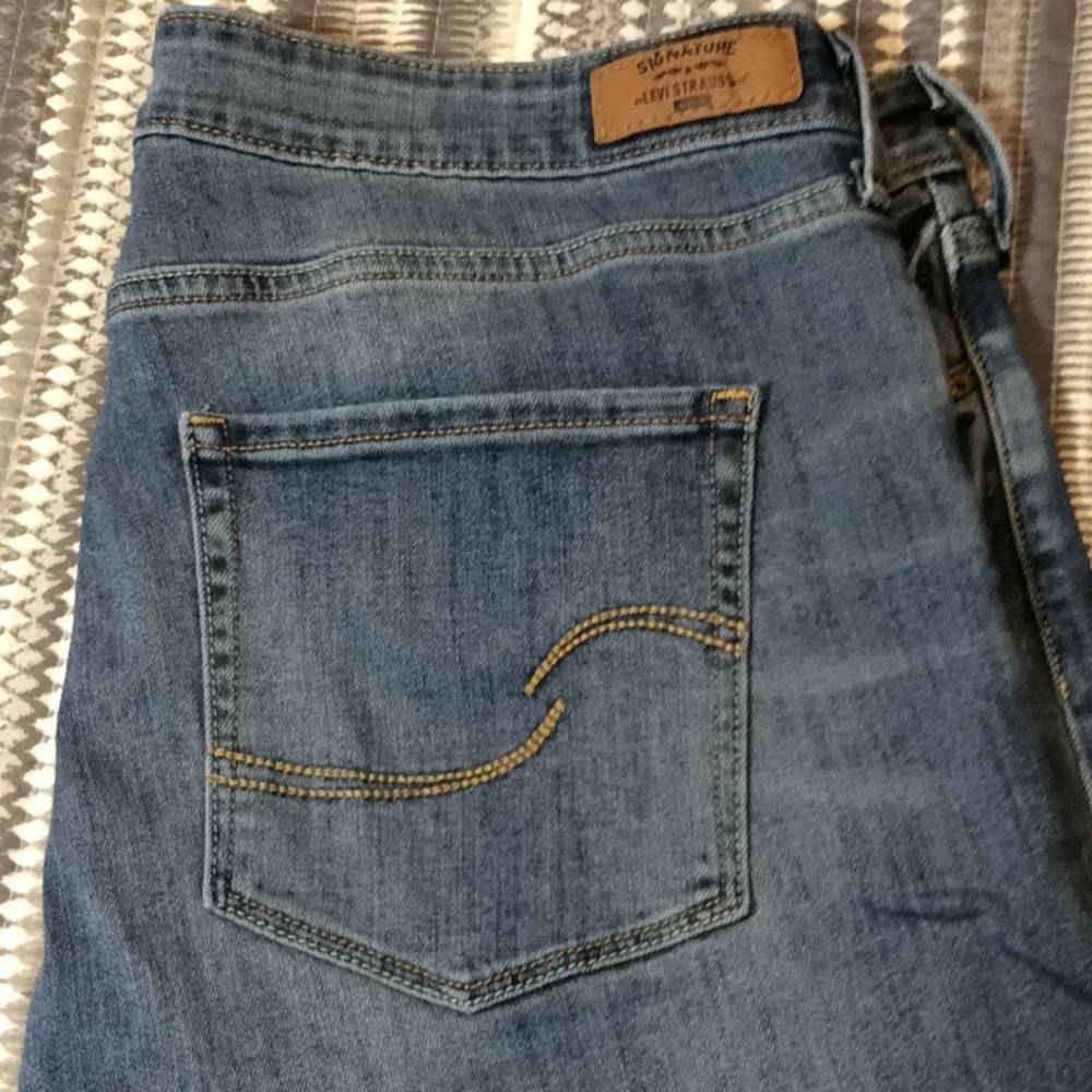 Levi’s Modern Skinny Shorts Size 16